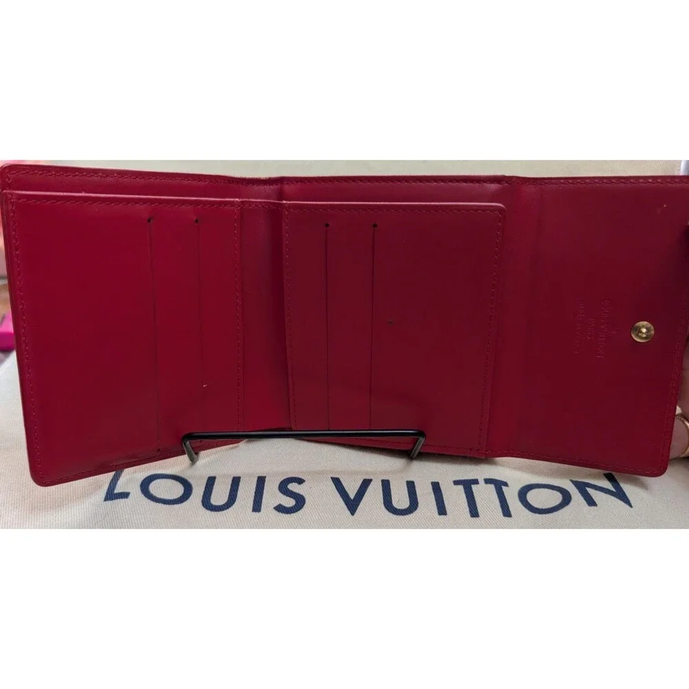 Louis Vuitton Authentic Monogram VERNIS Pomme D'amour Trifold Purse Wallet Auth